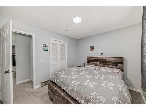 195 Castleridge Drive Ne, Calgary, AB - Indoor Photo Showing Bedroom