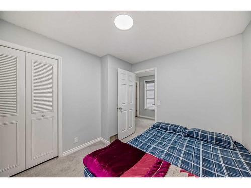 195 Castleridge Drive Ne, Calgary, AB - Indoor Photo Showing Bedroom