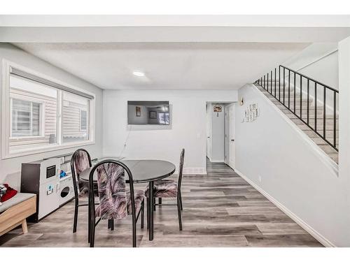 195 Castleridge Drive Ne, Calgary, AB - Indoor Photo Showing Other Room