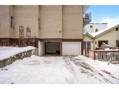 1003 Cameron Avenue Sw, Calgary, AB - Outdoor