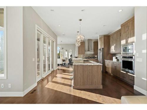 311 Silverado Crest Landing Sw, Calgary, AB - Indoor Photo Showing Kitchen With Upgraded Kitchen