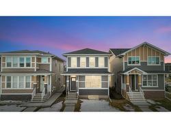 133 Chelsea Glen  Chestermere, AB T1X 2P4