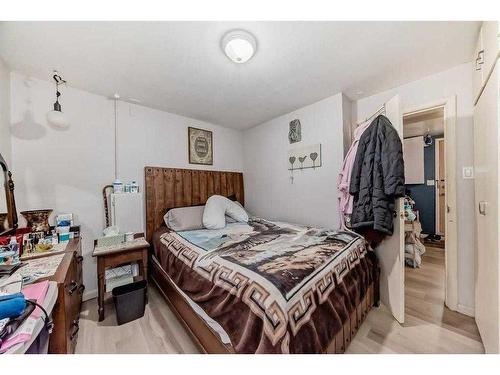 3720 Centre A Street Ne, Calgary, AB - Indoor Photo Showing Bedroom