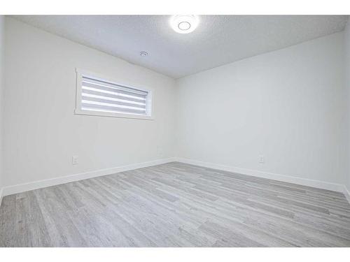 171 Edenwold Drive Nw, Calgary, AB - Indoor Photo Showing Other Room