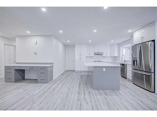 171 Edenwold Drive Nw, Calgary, AB - Indoor Photo Showing Kitchen