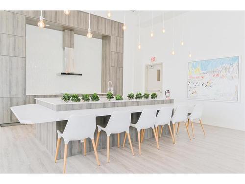 501-615 6 Avenue Se, Calgary, AB - Indoor Photo Showing Dining Room