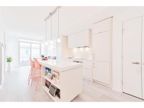 501-615 6 Avenue Se, Calgary, AB - Indoor Photo Showing Kitchen