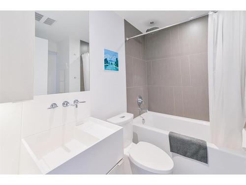 501-615 6 Avenue Se, Calgary, AB - Indoor Photo Showing Bathroom