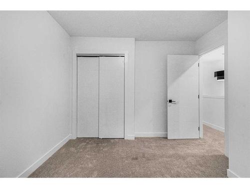 414 Templeview Drive Ne, Calgary, AB - Indoor Photo Showing Other Room