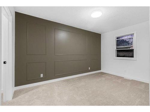 414 Templeview Drive Ne, Calgary, AB - Indoor Photo Showing Other Room