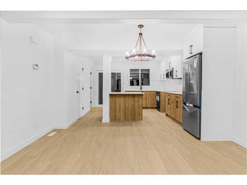 414 Templeview Drive Ne, Calgary, AB - Indoor Photo Showing Kitchen