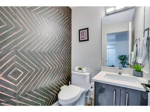 282 Saddlefield Place Ne, Calgary, AB - Indoor Photo Showing Bathroom