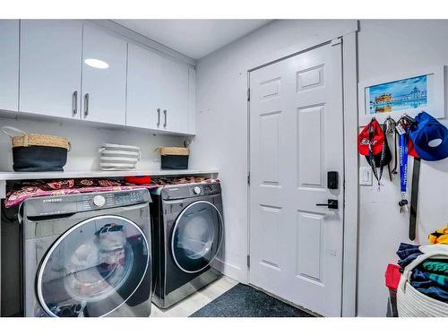 282 Saddlefield Place Ne, Calgary, AB - Indoor Photo Showing Laundry Room