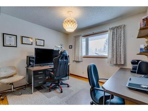 3410 Breton Close Nw, Calgary, AB - Indoor Photo Showing Office