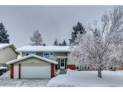 3410 Breton Close NW Calgary, AB T2L 1X4