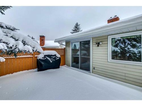 3410 Breton Close Nw, Calgary, AB - Outdoor