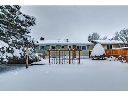 3410 Breton Close Nw, Calgary, AB - Outdoor