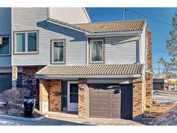 58 Coachway Gardens SW Calgary, AB T3H 2V9