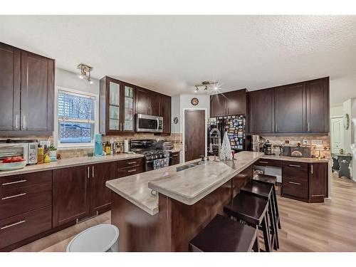 1 Harvest Oak View Ne, Calgary, AB - Indoor Photo Showing Kitchen With Upgraded Kitchen