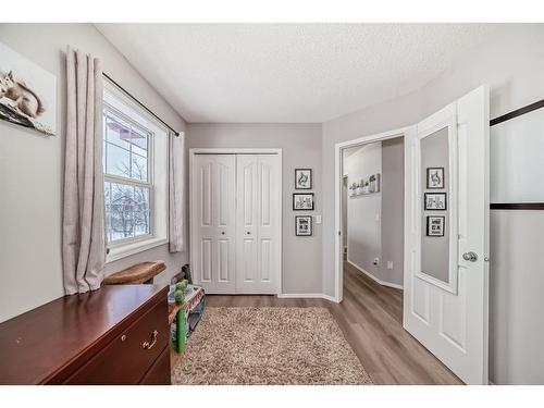 1 Harvest Oak View Ne, Calgary, AB - Indoor Photo Showing Other Room