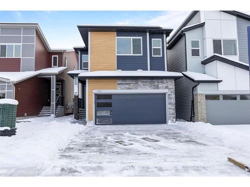 183 Wolf River Dr, Calgary, AB - Outdoor With Facade