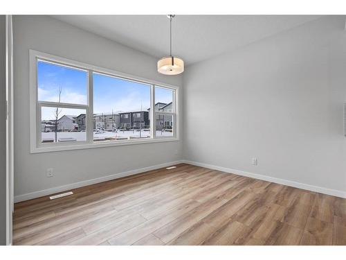 183 Wolf River Dr, Calgary, AB - Indoor Photo Showing Other Room