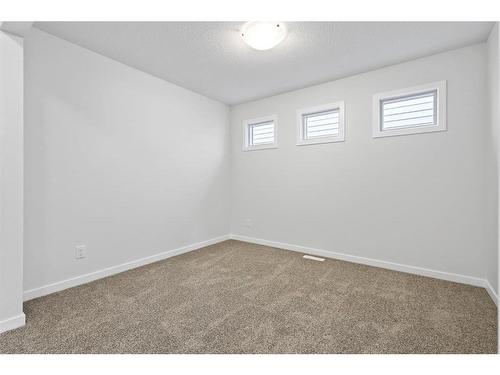 183 Wolf River Dr, Calgary, AB - Indoor Photo Showing Other Room