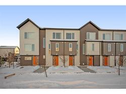 59 Skyview Ranch Avenue NE Calgary, AB T3N 1Y8