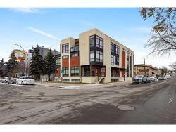 302-41 6 Street NE Calgary, AB T2E 8H7