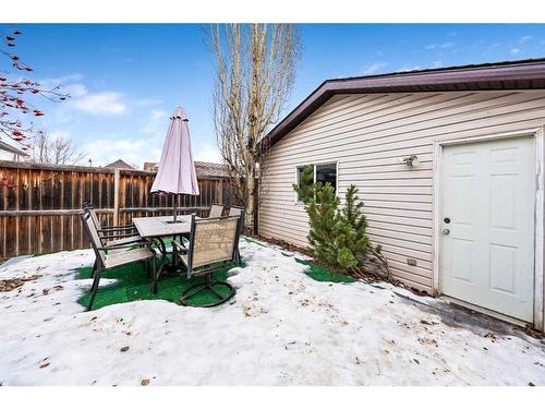 25 Elgin Mews Se, Calgary, AB - Outdoor With Exterior