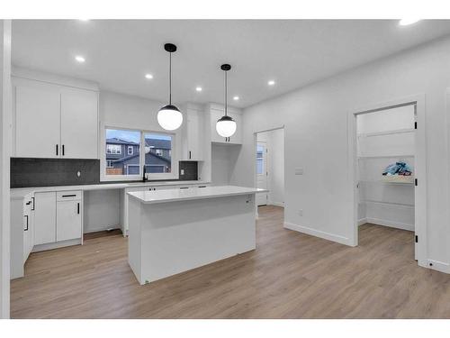 824 Midtown Drive Sw, Airdrie, AB - Indoor Photo Showing Kitchen