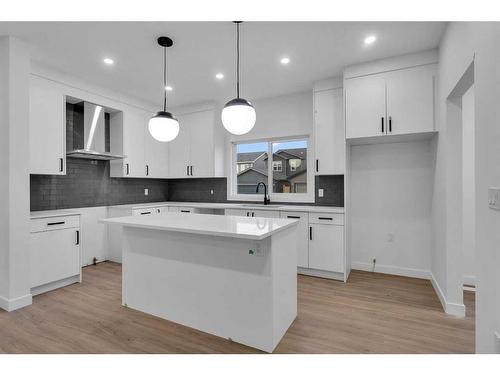 824 Midtown Drive Sw, Airdrie, AB - Indoor Photo Showing Kitchen