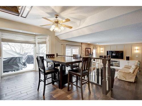 14136 Park Estates Drive Se, Calgary, AB - Indoor Photo Showing Dining Room