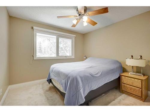 14136 Park Estates Drive Se, Calgary, AB - Indoor Photo Showing Bedroom