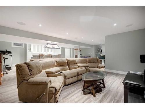 14136 Park Estates Drive Se, Calgary, AB - Indoor Photo Showing Living Room