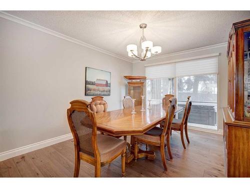 14136 Park Estates Drive Se, Calgary, AB - Indoor Photo Showing Dining Room