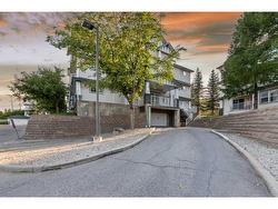 207-11 Somervale View SW Calgary, AB T2Y 4A9