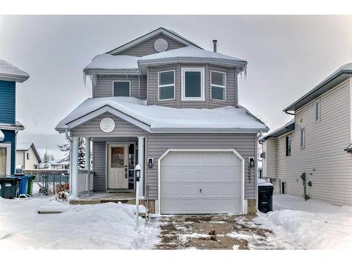 227 Saratoga Place Ne, Calgary, AB - Outdoor With Facade