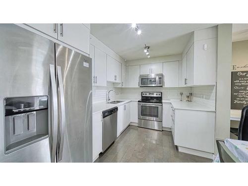 1406-302 Skyview Ranch Drive Ne, Calgary, AB - Indoor Photo Showing Kitchen With Stainless Steel Kitchen