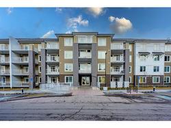 2104-6118 80 Avenue NE Calgary, AB T3J 0S6