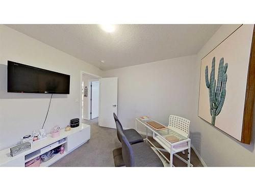 150 Yorkville Green Sw, Calgary, AB - Indoor