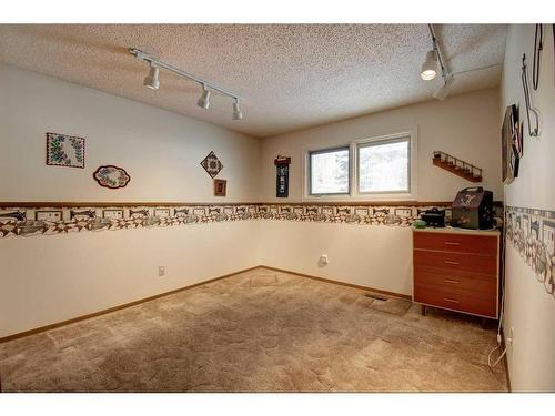 195 Silver Crest Crescent Nw, Calgary, AB - Indoor Photo Showing Other Room