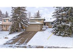 195 Silver Crest Crescent NW Calgary, AB T3B 3T8