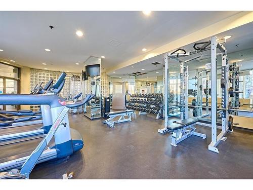 1602-1088 6 Avenue Sw, Calgary, AB - Indoor Photo Showing Gym Room