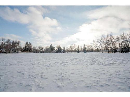 1831 62 Avenue Se, Calgary, AB - Outdoor With View