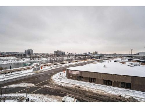 402-315 3 Street Se, Calgary, AB - Outdoor With View