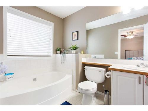 12 Panamount Crescent Nw, Calgary, AB - Indoor Photo Showing Bathroom