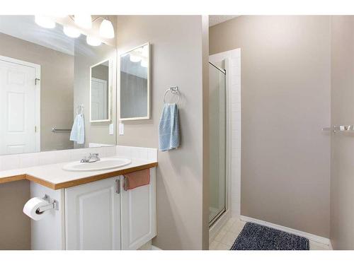 12 Panamount Crescent Nw, Calgary, AB - Indoor Photo Showing Bathroom