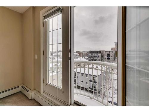 507-1315 12 Avenue Sw, Calgary, AB - Indoor Photo Showing Other Room