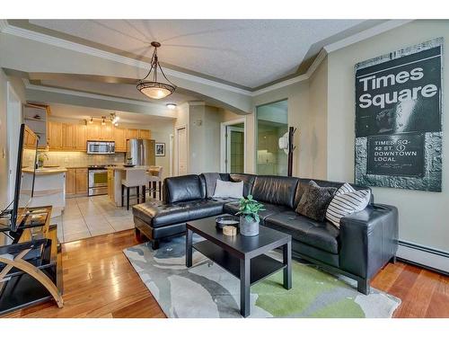 507-1315 12 Avenue Sw, Calgary, AB - Indoor Photo Showing Living Room